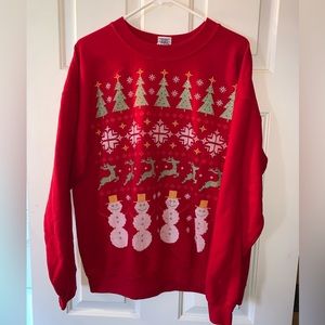 Large Gildan Holiday Sweatshirt
